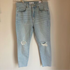 Loft Women’s NWT high waist skinny distressed ankle light wash jeans size 29/8P